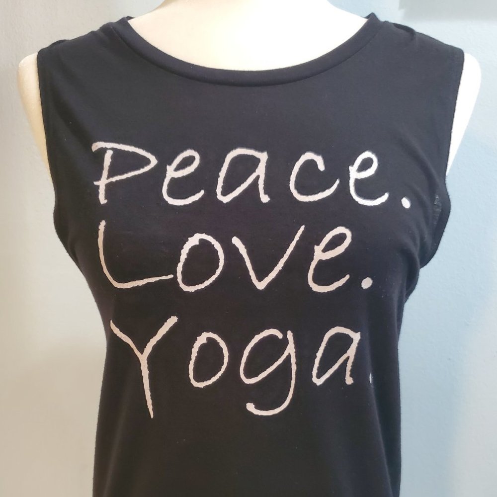 Bella Women's Size S Muscle Tank Peace. Love. Yoga